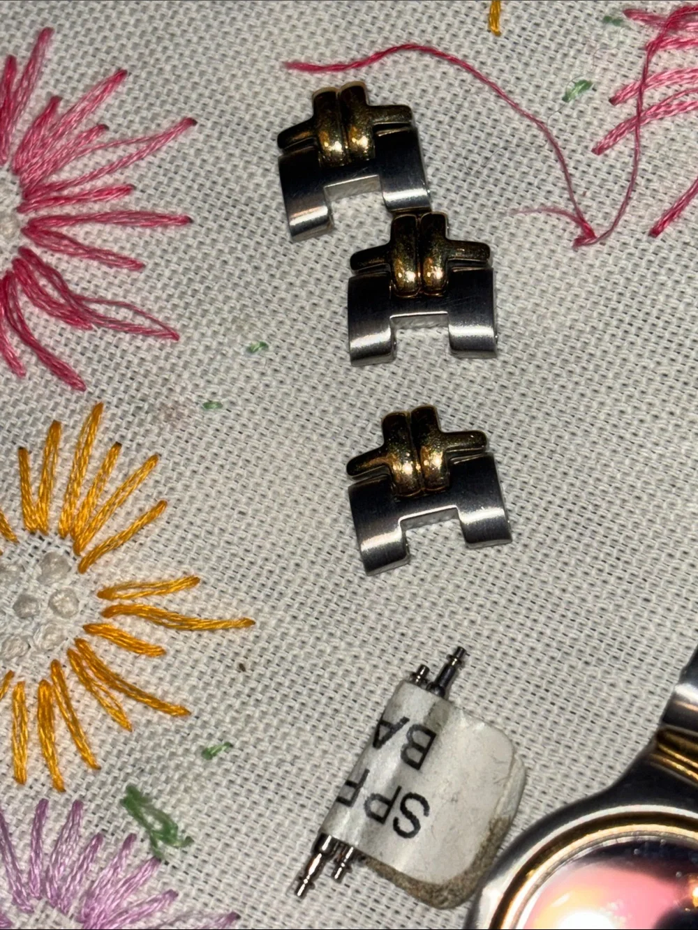 EUC Movado Olympian Collection 81.A1.827.2 (26mm women's variant), Two-tone sta